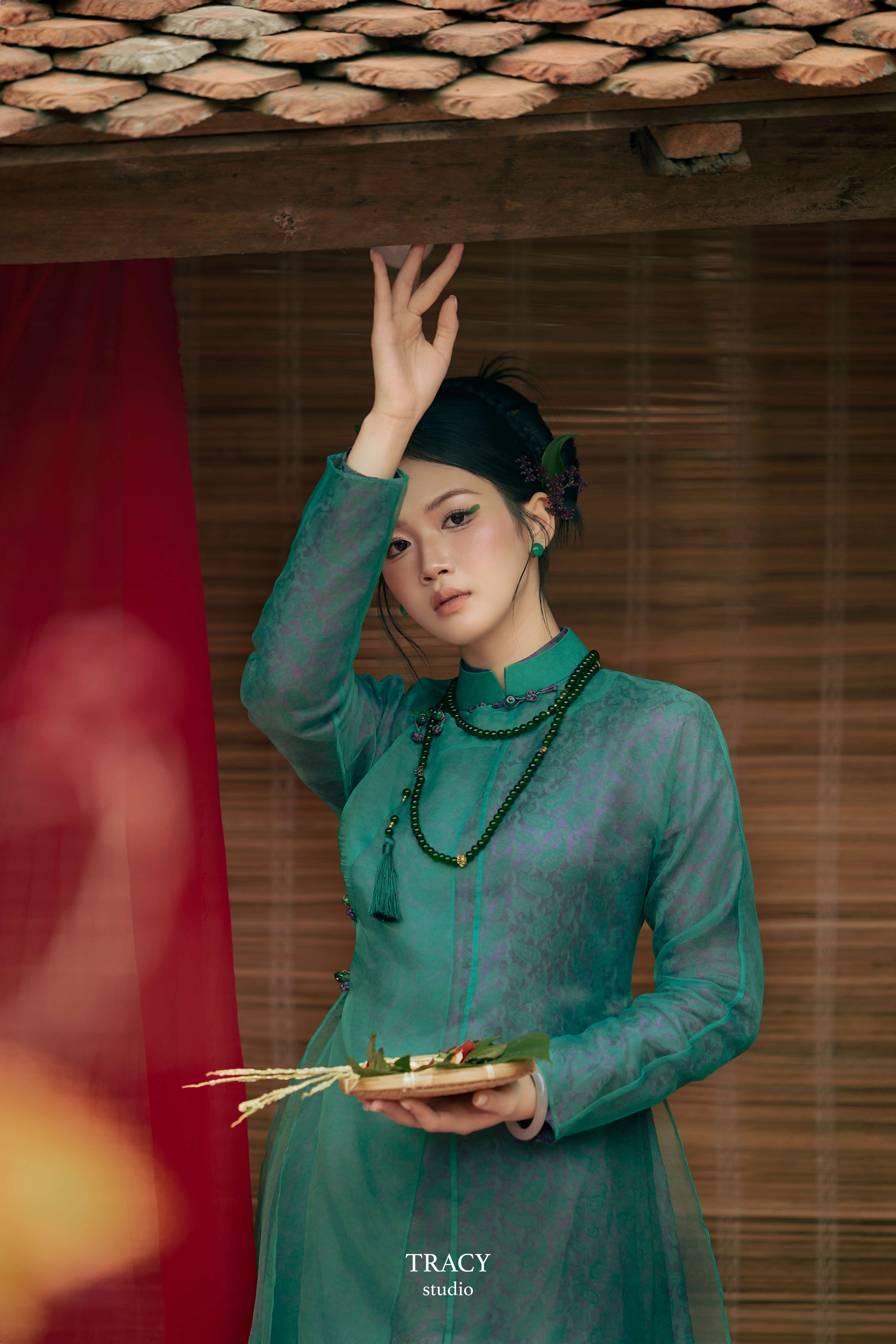 frontend/img/gallery/anh-tet-yem-ao-dai/tracy-studio-chup-ao-dai-anh-thu (5).jpg